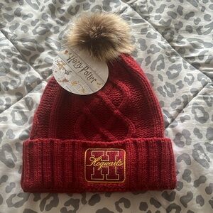 Harry Potter Hogwarts beanie NWT